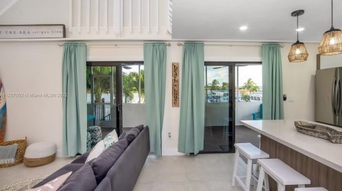 3 Eagle Dr, Key Largo FL  33037-3006 exterior