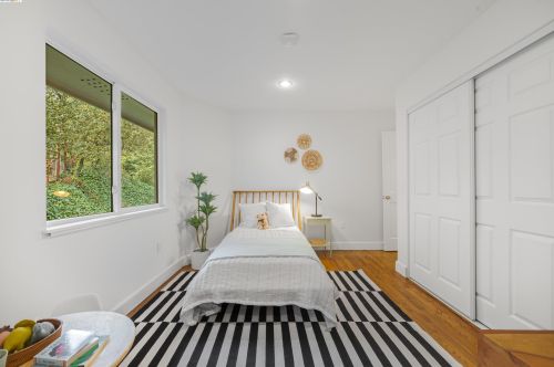 2990 Frye St, Oakland CA  94602-3545 exterior