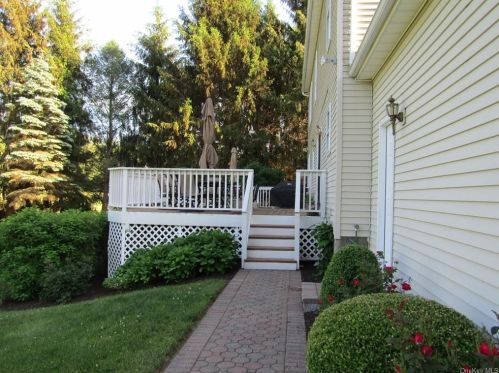 13 Liberty Ct, Montgomery NY  12549-2041 exterior