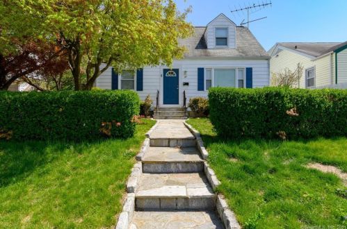 47 Depinedo Ave, Stamford, CT 06902-4607