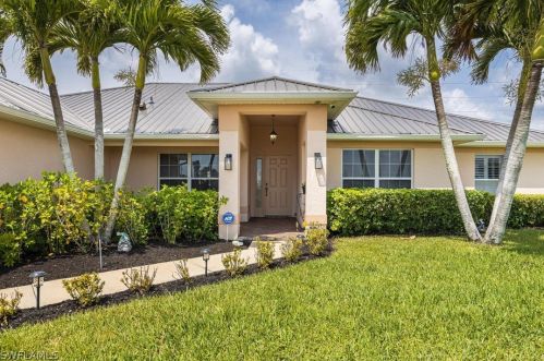 831 23rd Ter, Cape Coral, FL 33909-4438