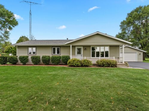 1044 Union Rd, Manitowoc WI 54220-9451 exterior