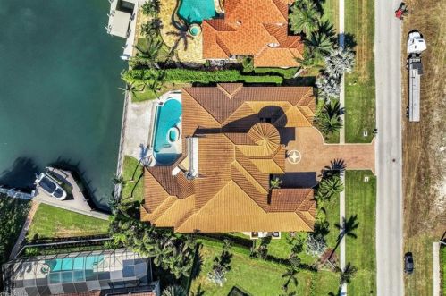 590 Heathwood Dr, Marco Island, FL 34145-5080