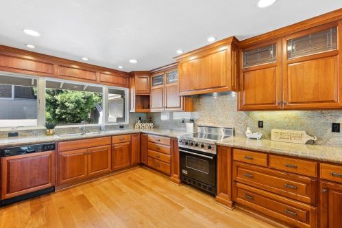 14658 Fieldstone Dr, Saratoga CA  95070-5733 exterior