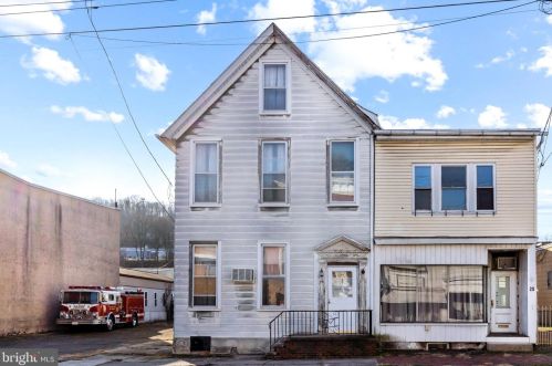 26 2nd St, Arnots Addition, PA 17970-1028