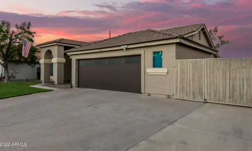 463 26th Cir, Mesa, AZ 85204-3026