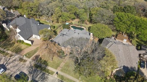 2012 Walden Blvd, Lewisville TX  75022-4472 exterior