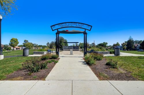 1045 Lyons St, Hammond IN  46320-2619 exterior