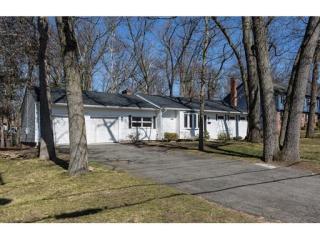 839 Shaker Rd, Springfield MA  01106-2422 exterior