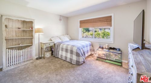 5339 Cangas Dr, Calabasas CA 91301-2307 exterior