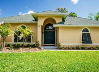 79 Blue Island St, Sebastian, FL 32958-8326