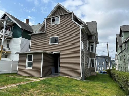 757 Baldwin St, Waterbury CT  06706-1507 exterior