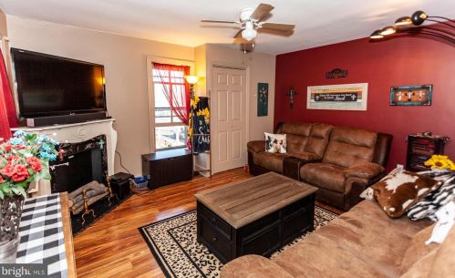 296 2nd St, Highspire PA  17034-1555 exterior