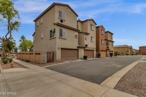 2222 77th Dr, Phoenix AZ  85035-5112 exterior