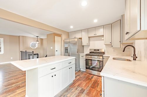 145 Easy St, Latrobe PA  15650-9131 exterior