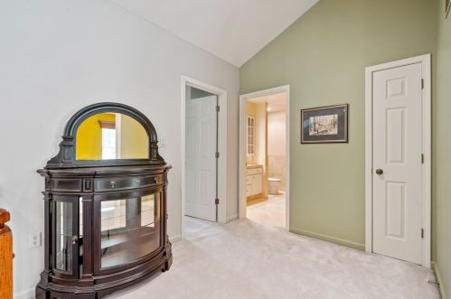 7082 Clubview Dr, Bridgeville PA  15017-1097 exterior