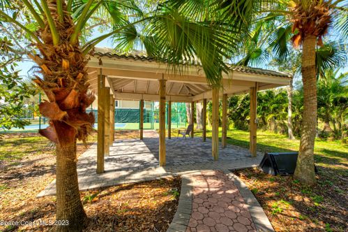 2442 Newfound Harbor Dr, Merritt Island FL  32952-2870 exterior
