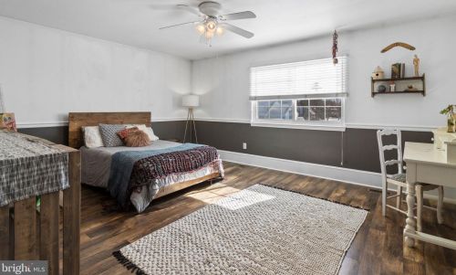 1583 Candace Ln, Yardley PA 19067-4484 exterior