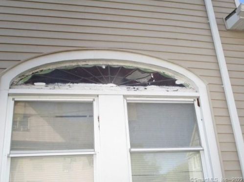 939 Noble Ave, Bridgeport CT 06608-1057 exterior