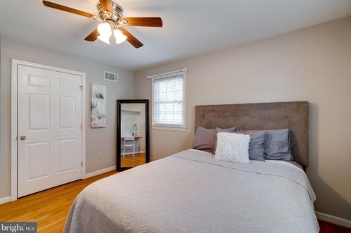 6614 Huntsman Blvd, Springfield VA 22152-2621 exterior