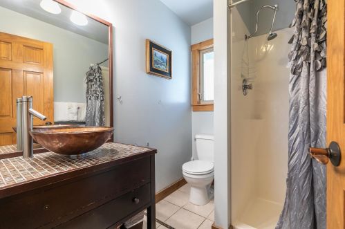 10146 Olympic Blvd, Truckee CA  96161-1701 exterior