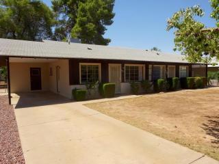 5435 Earll Dr, Phoenix, AZ 85031-3942