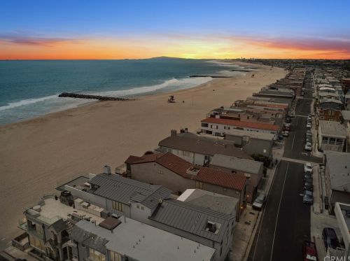 3405 Oceanfront, Newport Beach CA  92661 exterior