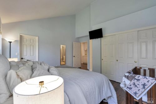 551 Shagbark St, Windsor CA  95492-8143 exterior