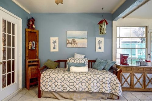 1773 Berkshire Blvd, Fort Pierce FL  34952-7112 exterior