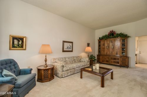 13049 99th Dr, Sun City, AZ 85351-2816