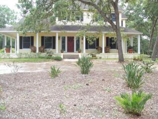 1215 Blue Lake Ave, Deland, FL 32724-7645