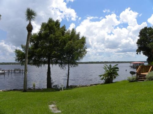 133 Hiawatha Ct, East Palatka, FL 32131-4044