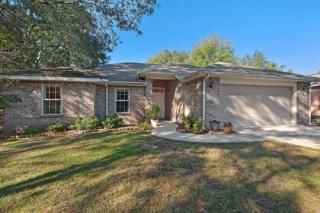 105 Underwood Ln, Niceville, FL 32578-1156