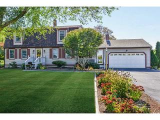 470 Indian Corner Rd, South Kingstown, RI 02874-2114