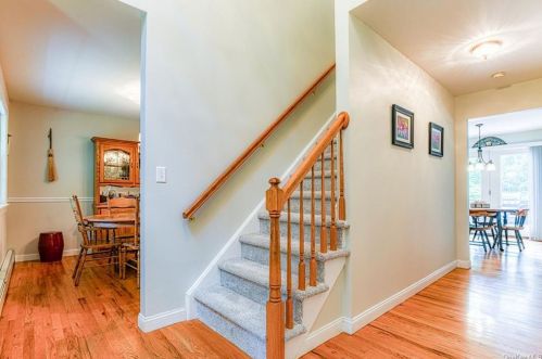 70 Iron Mountain Rd, Warwick NY  10990-3307 exterior