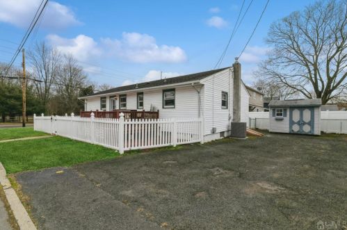24 Main St, East Brunswick NJ  08816-4768 exterior