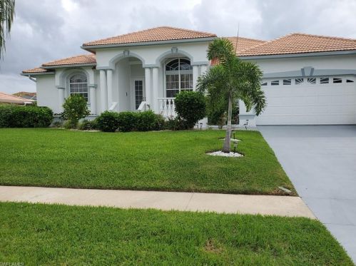 707 Nautilus Ct, Marco Island, FL 34145-1917