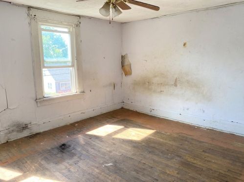 315 Hamilton Ave, Hermitage PA  16121-2002 exterior