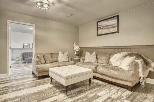 10083 Northcote Ct, Dyer IN  46373-9503 exterior