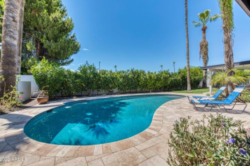 5119 Paradise Dr, Scottsdale AZ 85260-5433 exterior