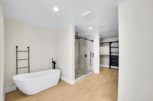 11512 La Maida St, North Hollywood CA  91601-4323 exterior