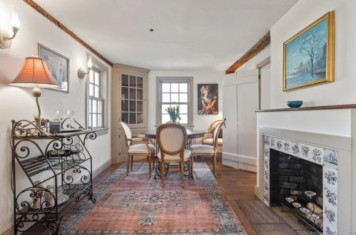 39 Cedar Ln, Ridgefield CT  06877-5301 exterior