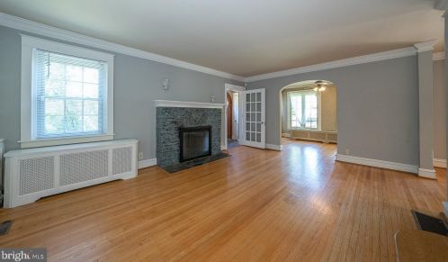 28 Lodges Ln, Cynwyd, PA 19004-2627