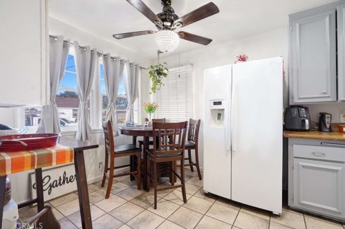 2124 Ash Ave, Fullerton CA  92833-3211 exterior