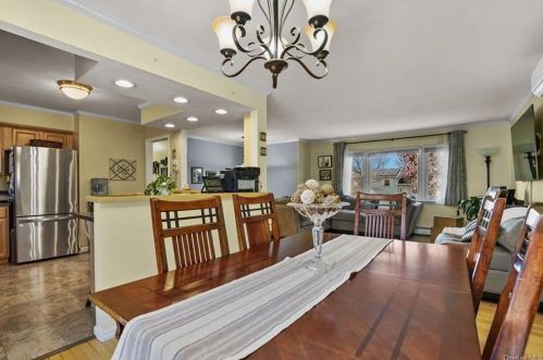 24 Somerset Dr, Washingtonville NY  10992-1372 exterior