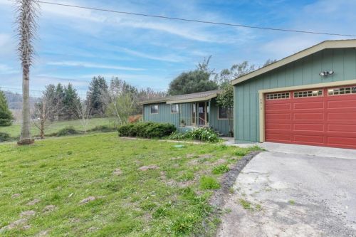 5513 Blank Rd, Sebastopol, CA 95472-6109