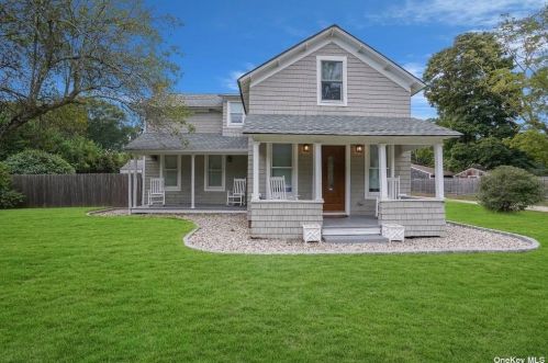 50 Union Ave, Eastport, NY 11941-1206