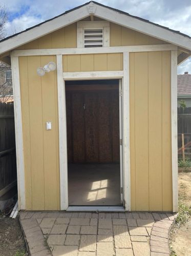 416 San Fernando Ct, Los Banos CA  93635-6451 exterior