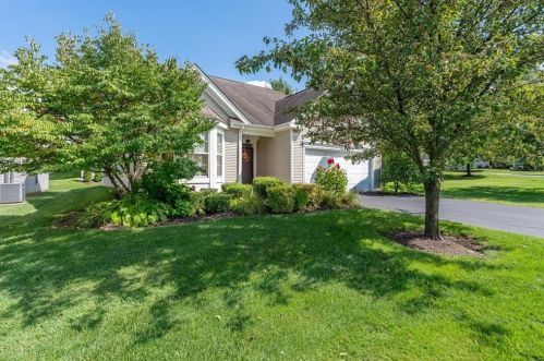 1815 Lakeside Ln, Macungie, PA 18062-8029