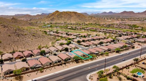 584 Twin Peaks Pkwy, San Tan Valley AZ  85143-5828 exterior